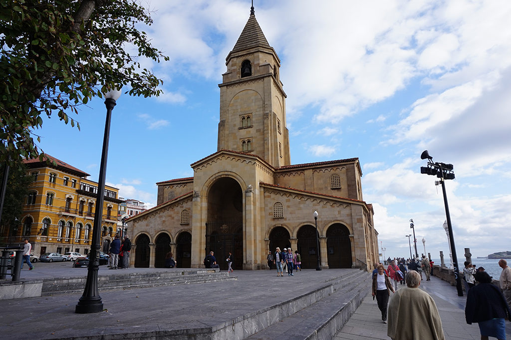 Gijón - San Pedro templom